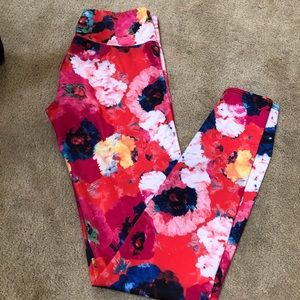 X/S Onzie leggings like new condition